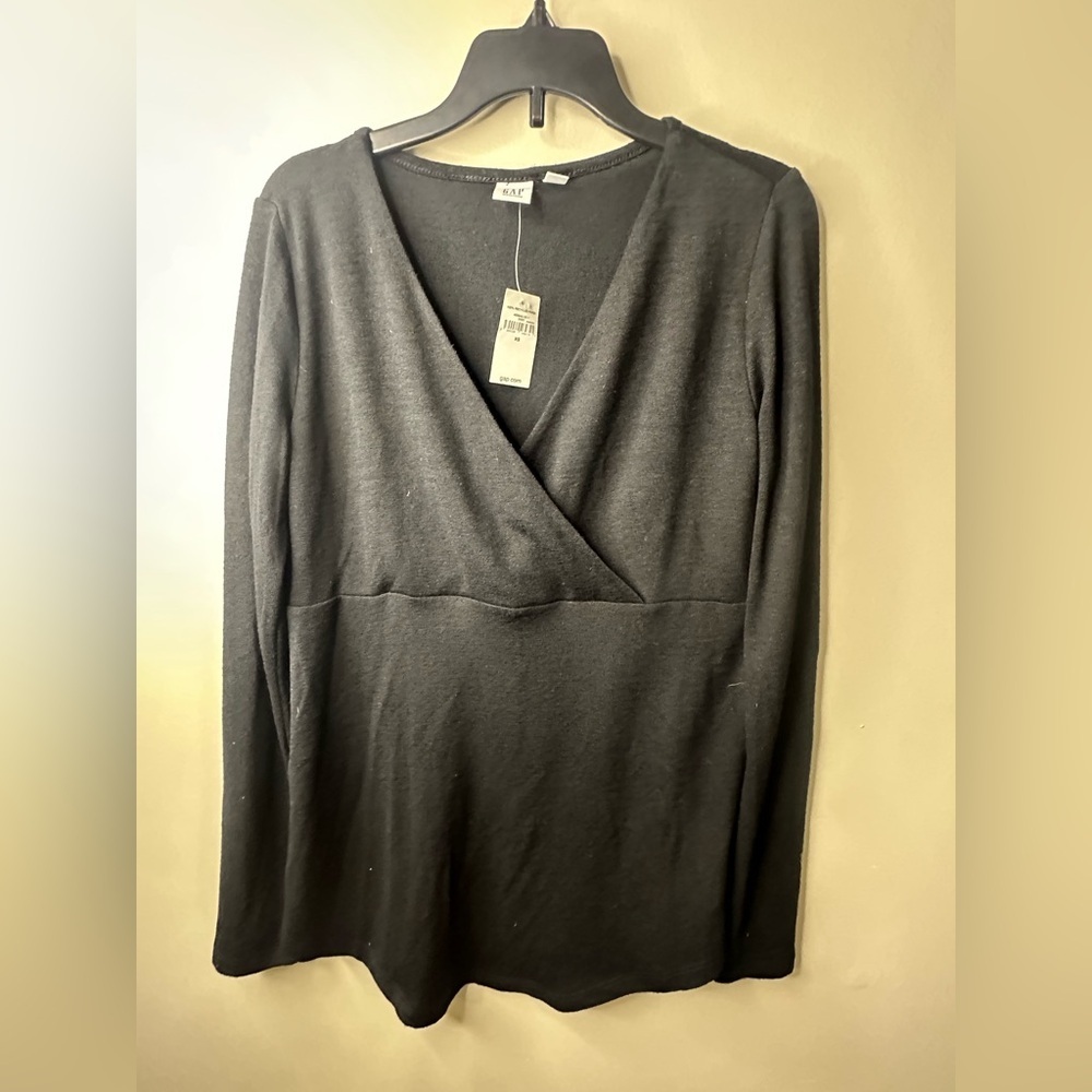 NWT Women's GAP Black Long Sleeve Maternity Top Shirt size XS